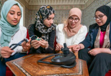 Quatre ingénieures tunisiennes sélectionnées en Europe pour leur fauteuil roulant intelligent